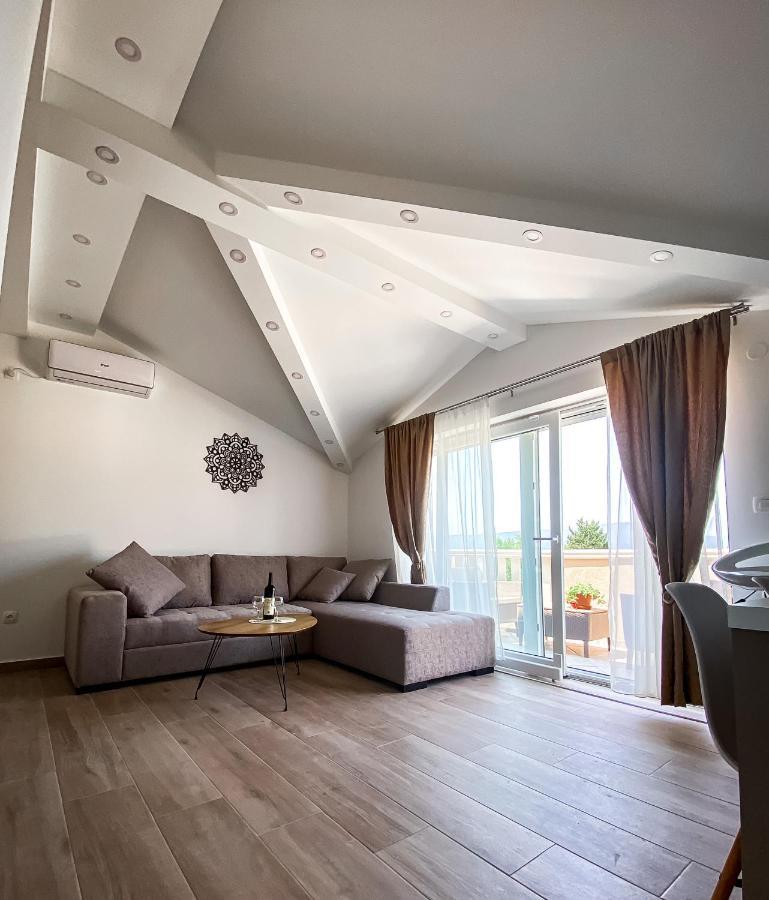Mavalux Apartments Τίβατ Εξωτερικό φωτογραφία